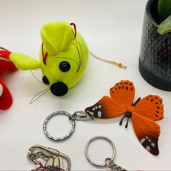 Vintage | 90s Animal Keychain Bundle - Picture 4 of 5
